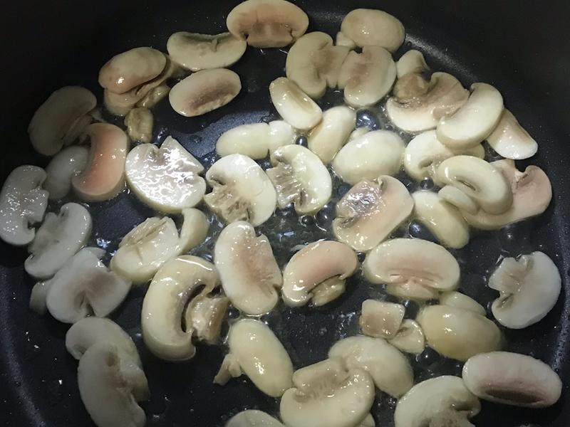 凉的土豆丝做法大全:清爽美味,夏日必备